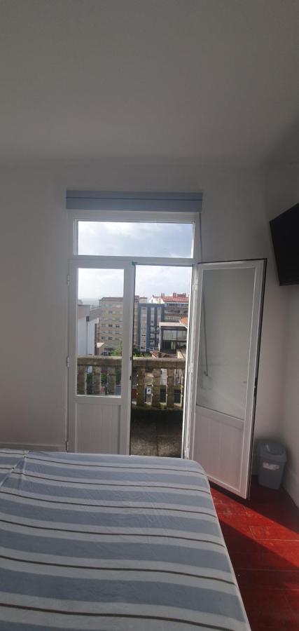 Habitacion Pequena Con Balcon Apartment Vigo Bagian luar foto
